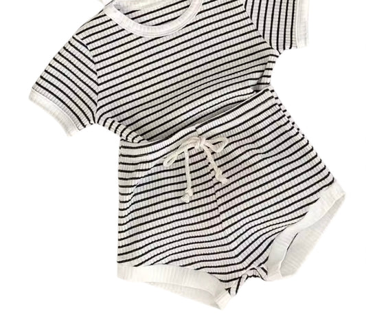 Stripped short set